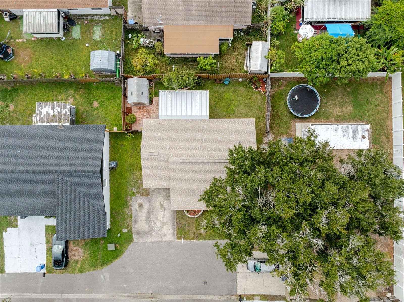 10118 Hunters Point CT photo 4