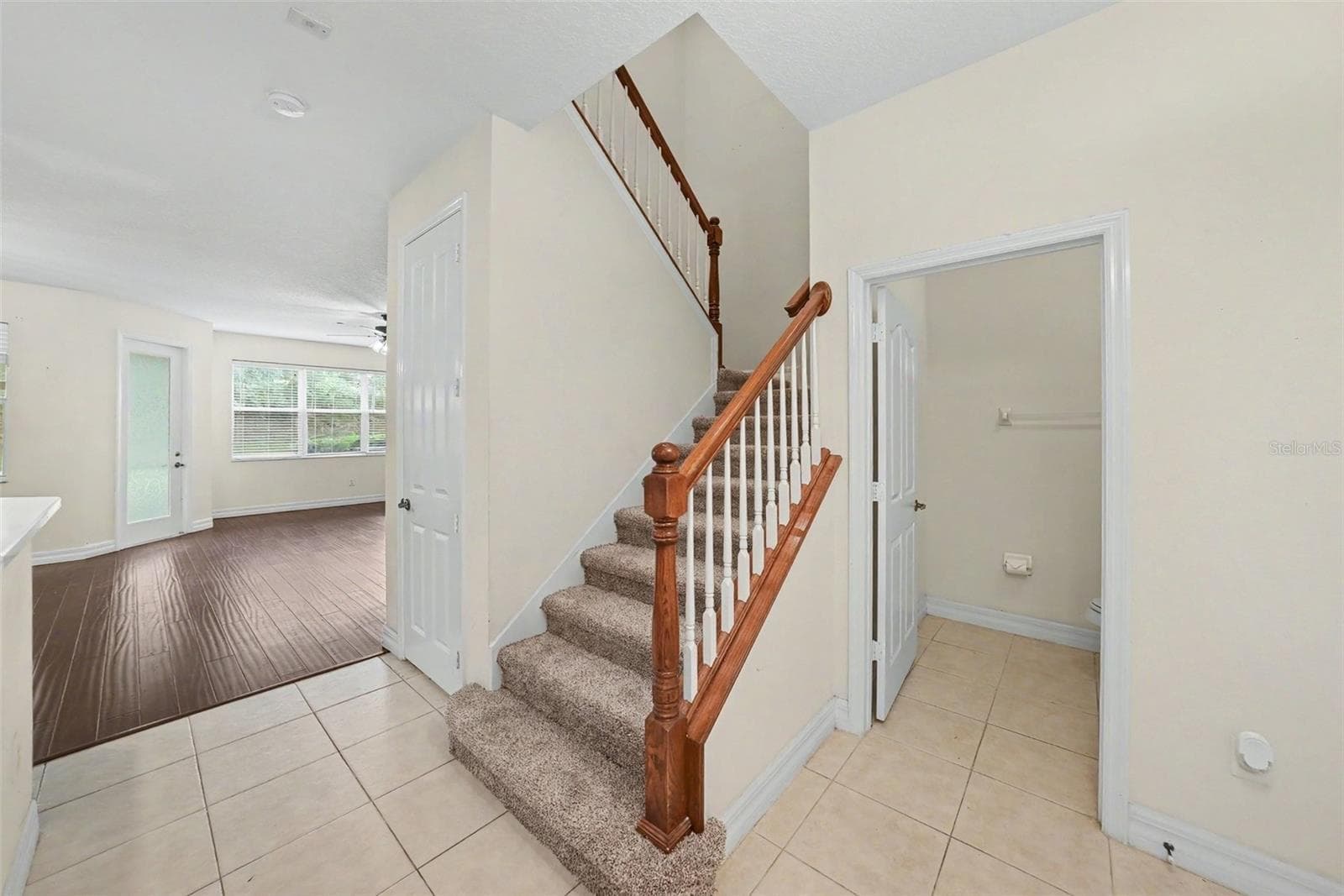 7422 Terrace River Dr photo 4