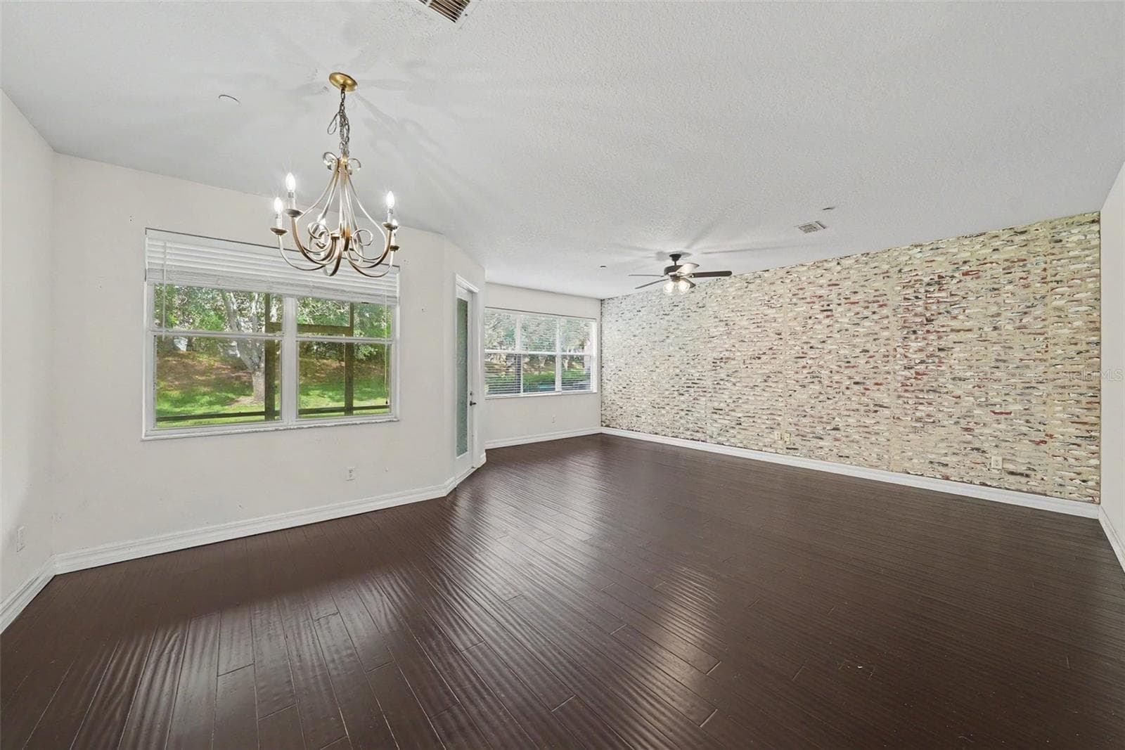 7422 Terrace River Dr photo 5