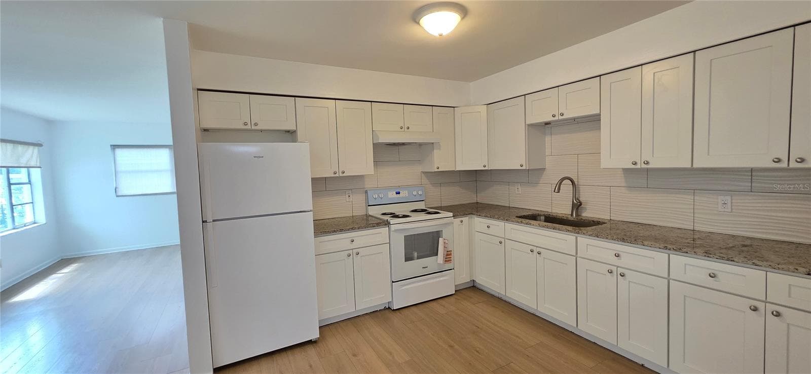 410 S Oakwood Ave photo 4