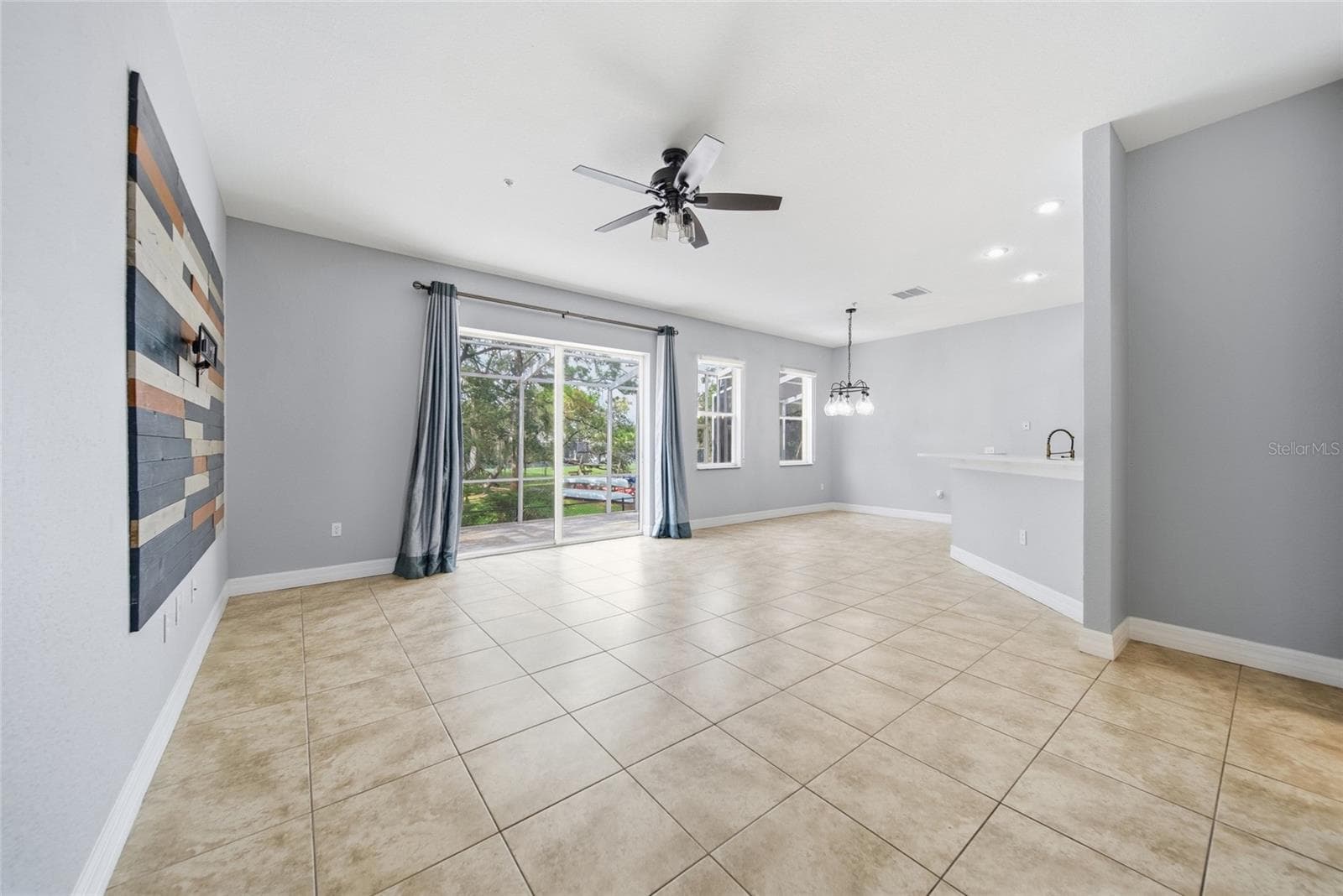 515 Villa Treviso CT photo 5