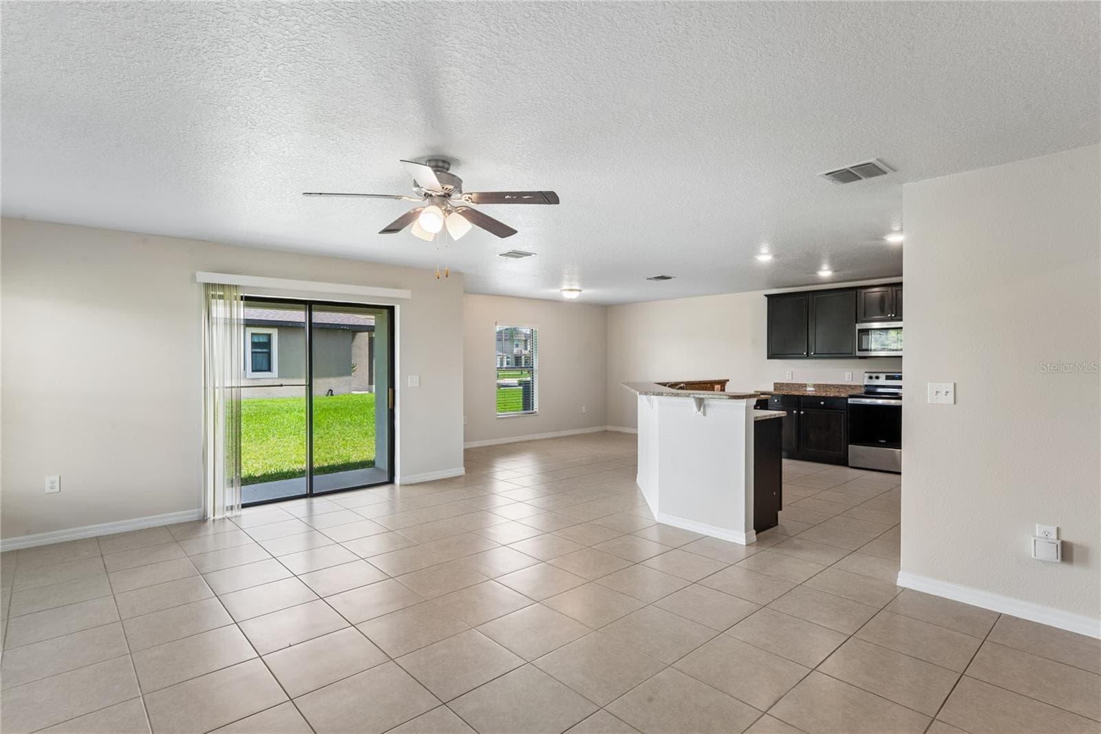 2403 Caspian Dr photo 4