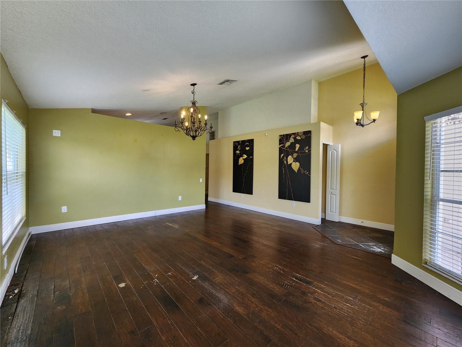 30702 Iverson Dr photo 5