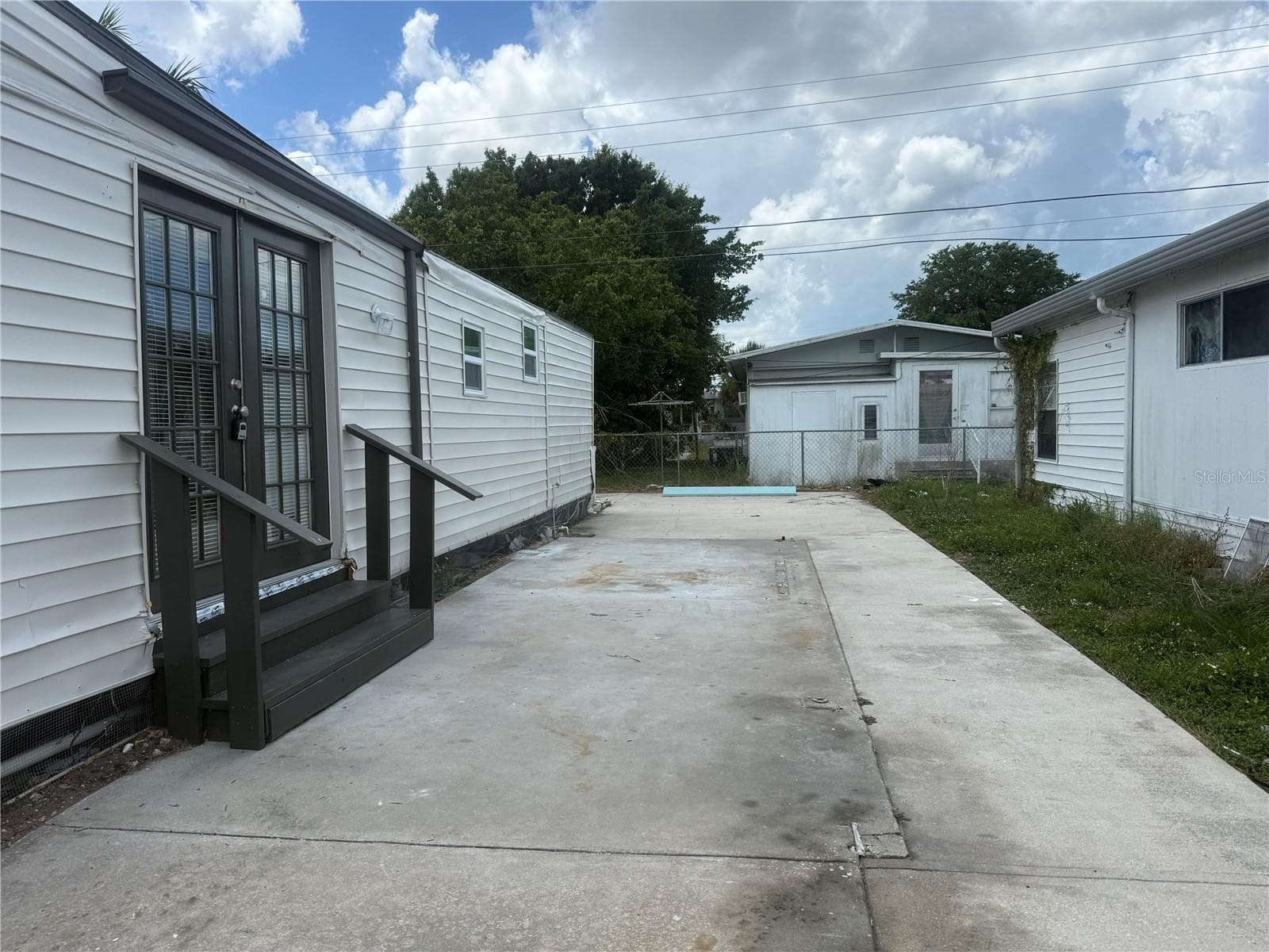 512 51st Avenue Dr W photo 3