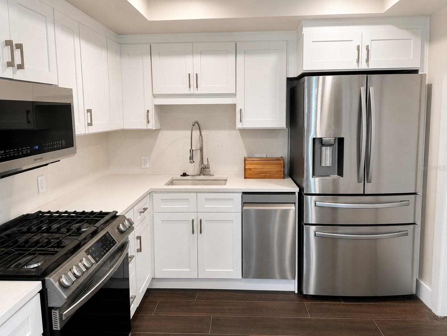 1847 Shore Dr S #101 photo 4