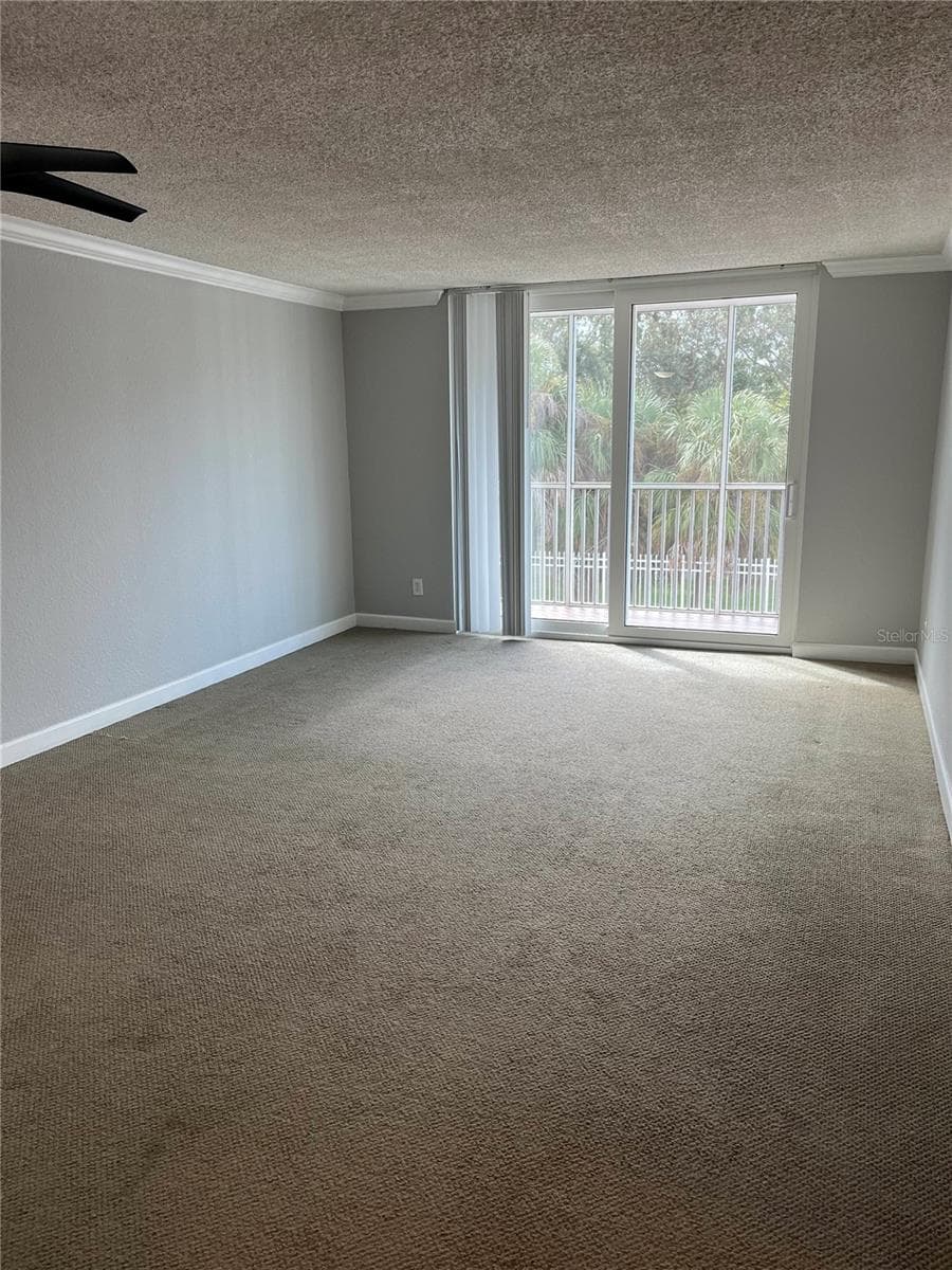2700 Coconut Bay Ln #2C