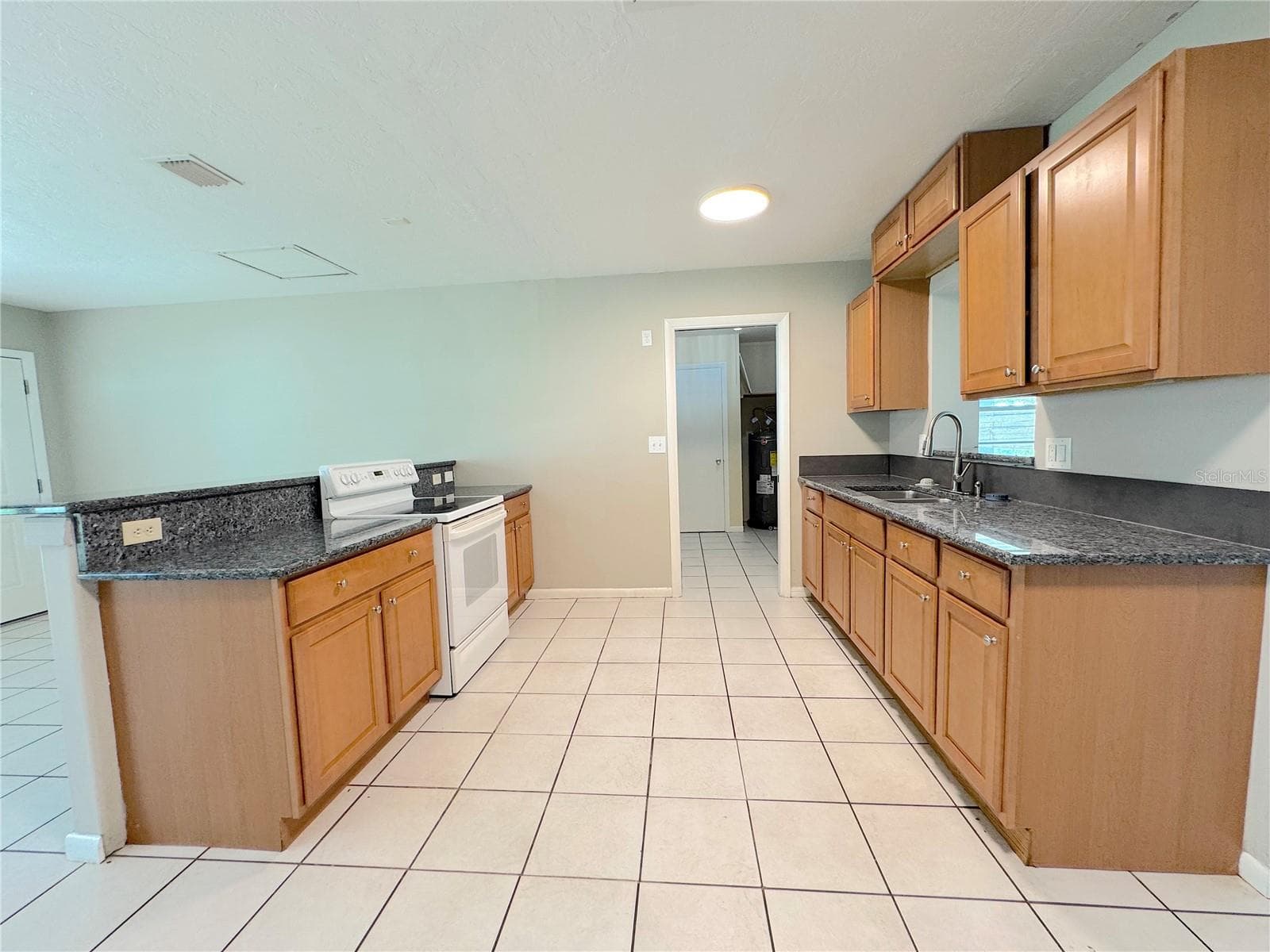 3883 Hawkeye Cir photo 4