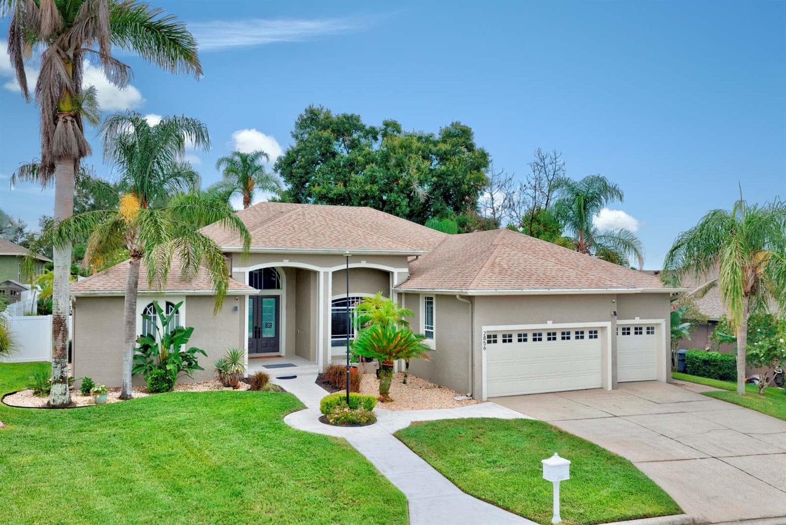 2856 Meridian Point Ln photo 3