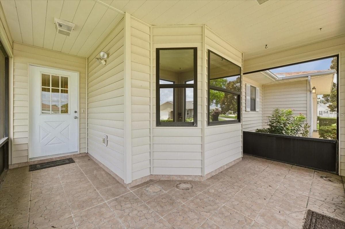 3741 Innisbrook Dr photo 3