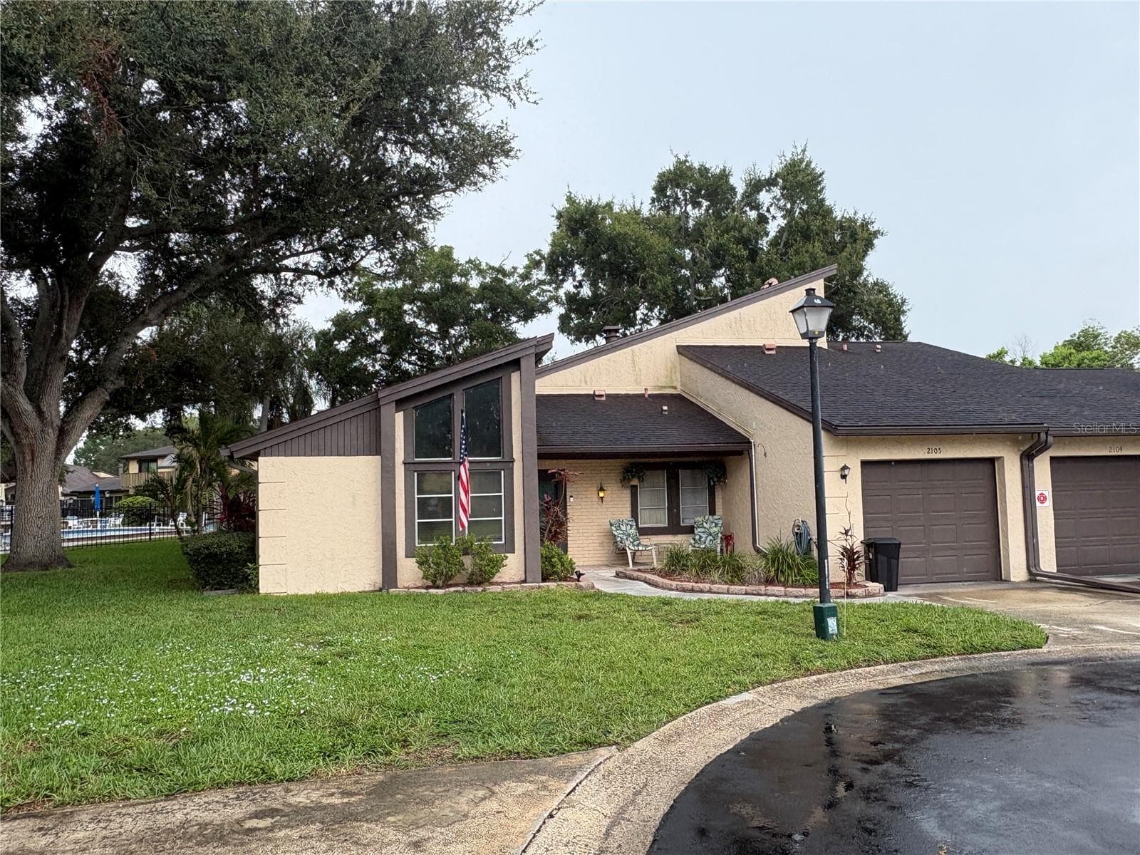 2101 Sunset Point Rd #2105 photo 3