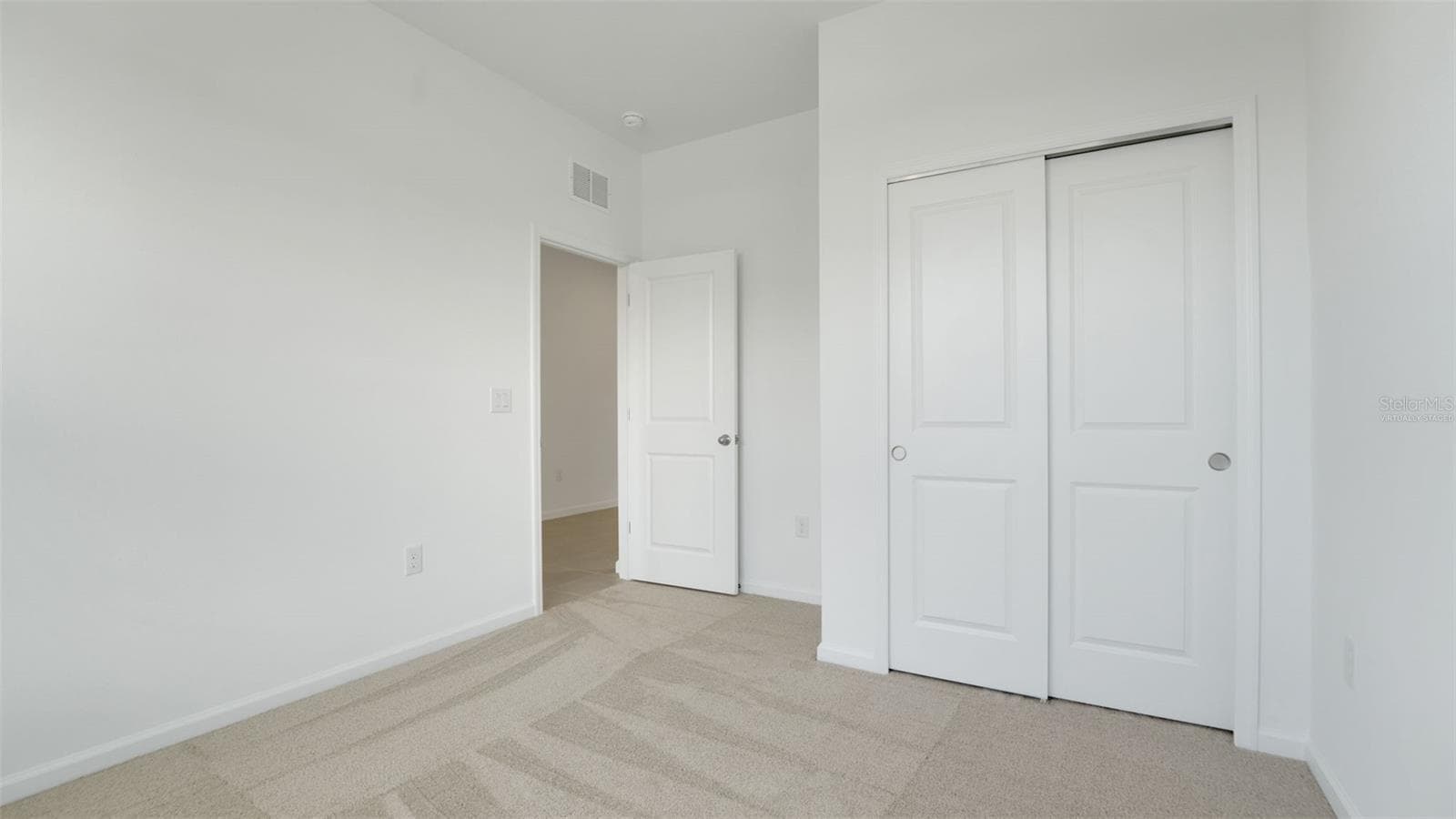 4094 Penelope Ave photo 5