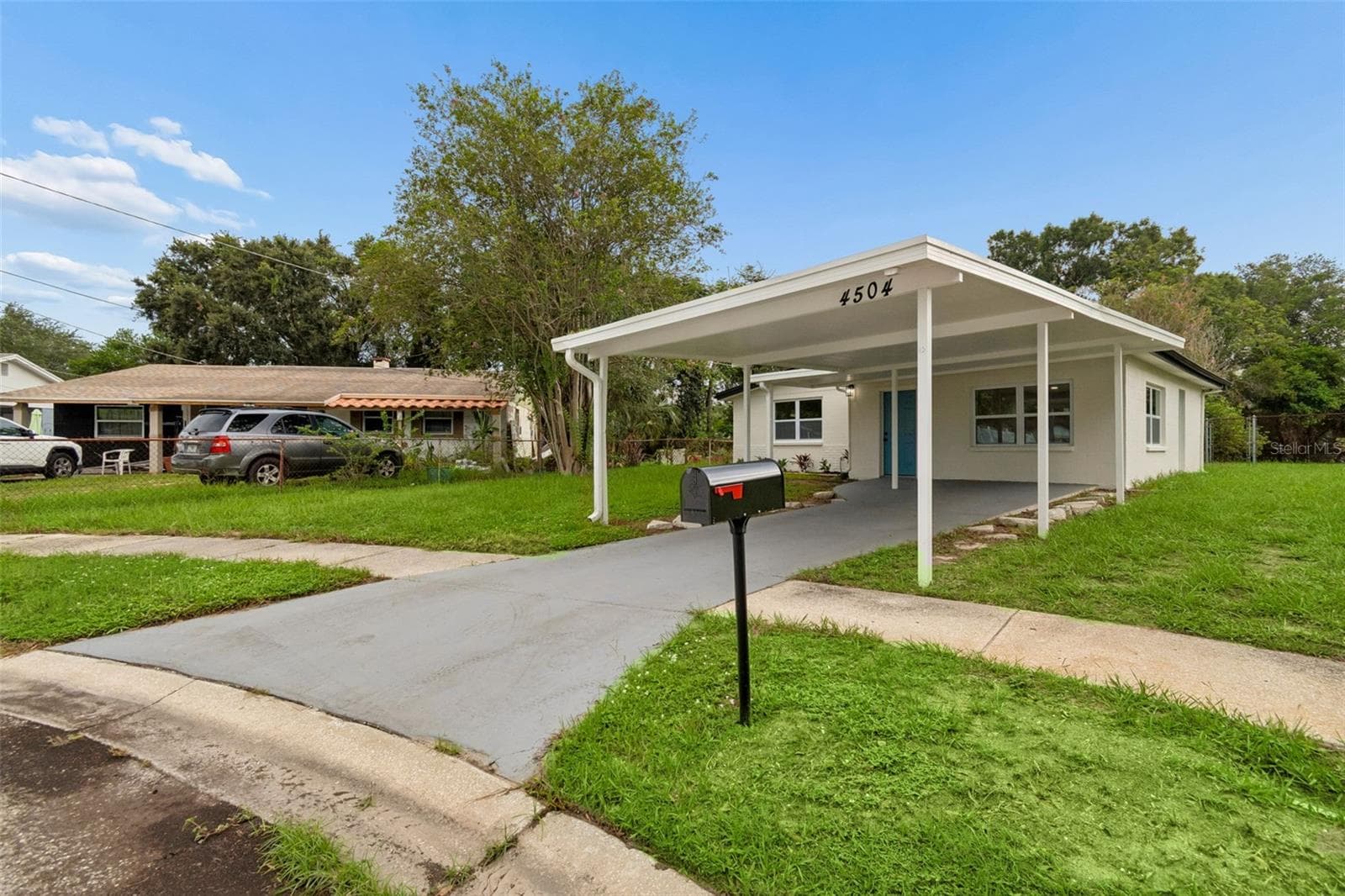 4504 Ashmore Dr photo 3