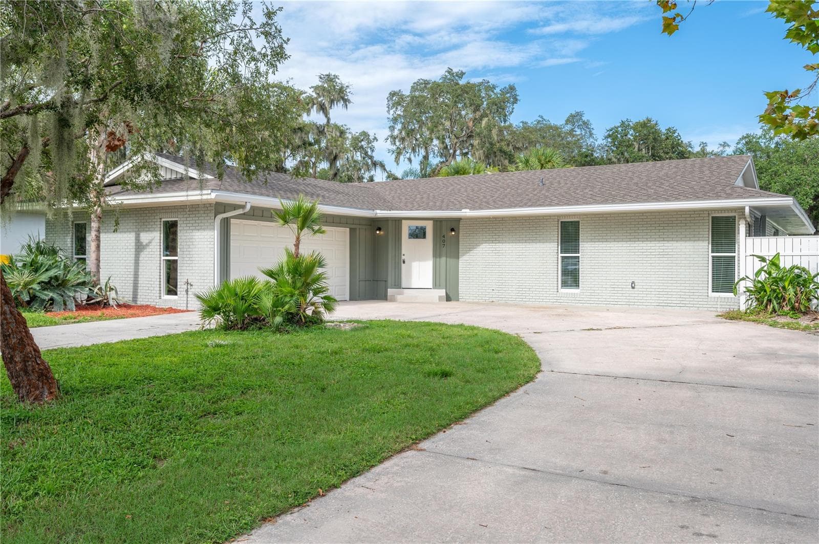 407 Princess Pl