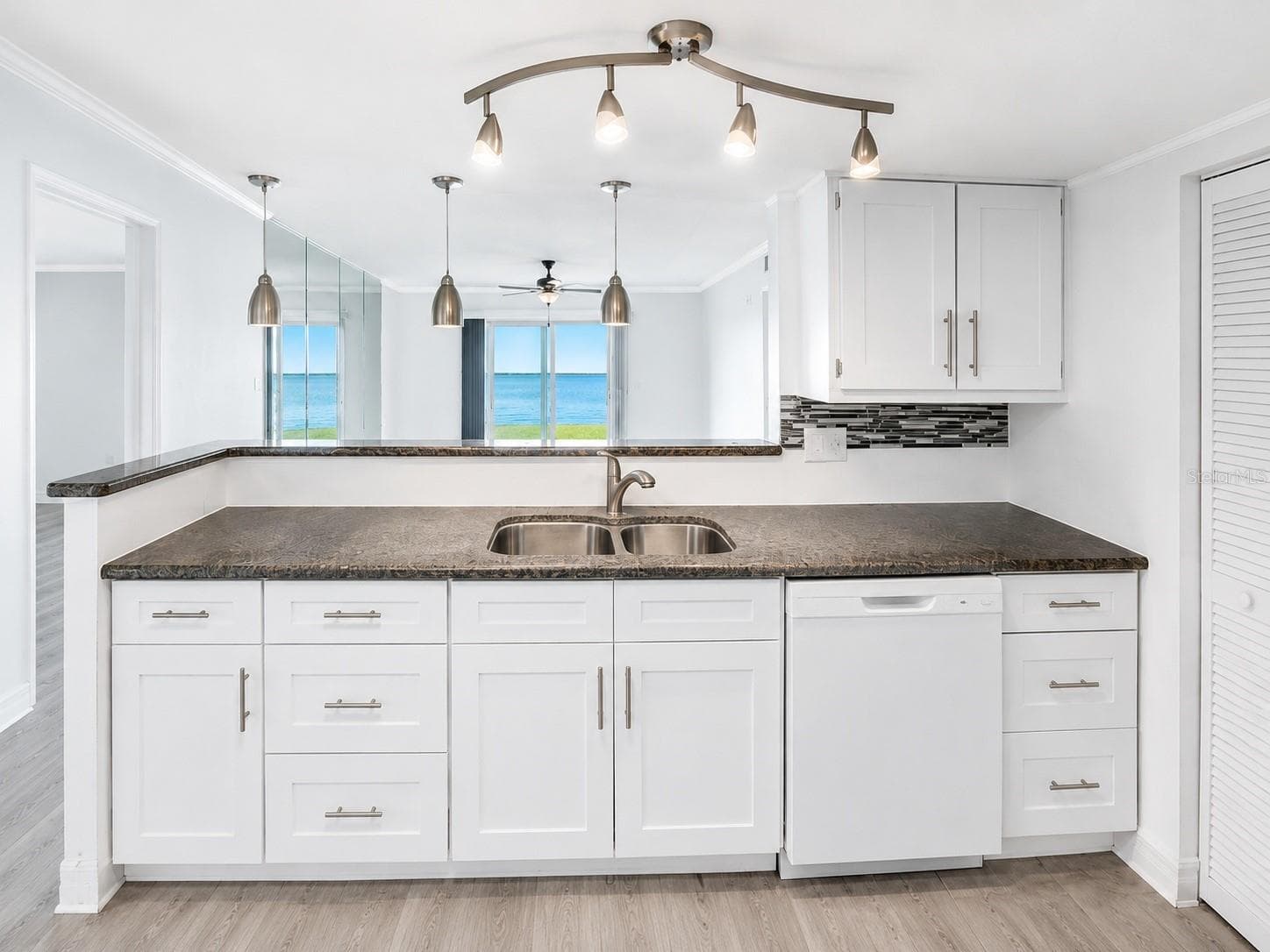 464 N Paula Dr #115 photo 5