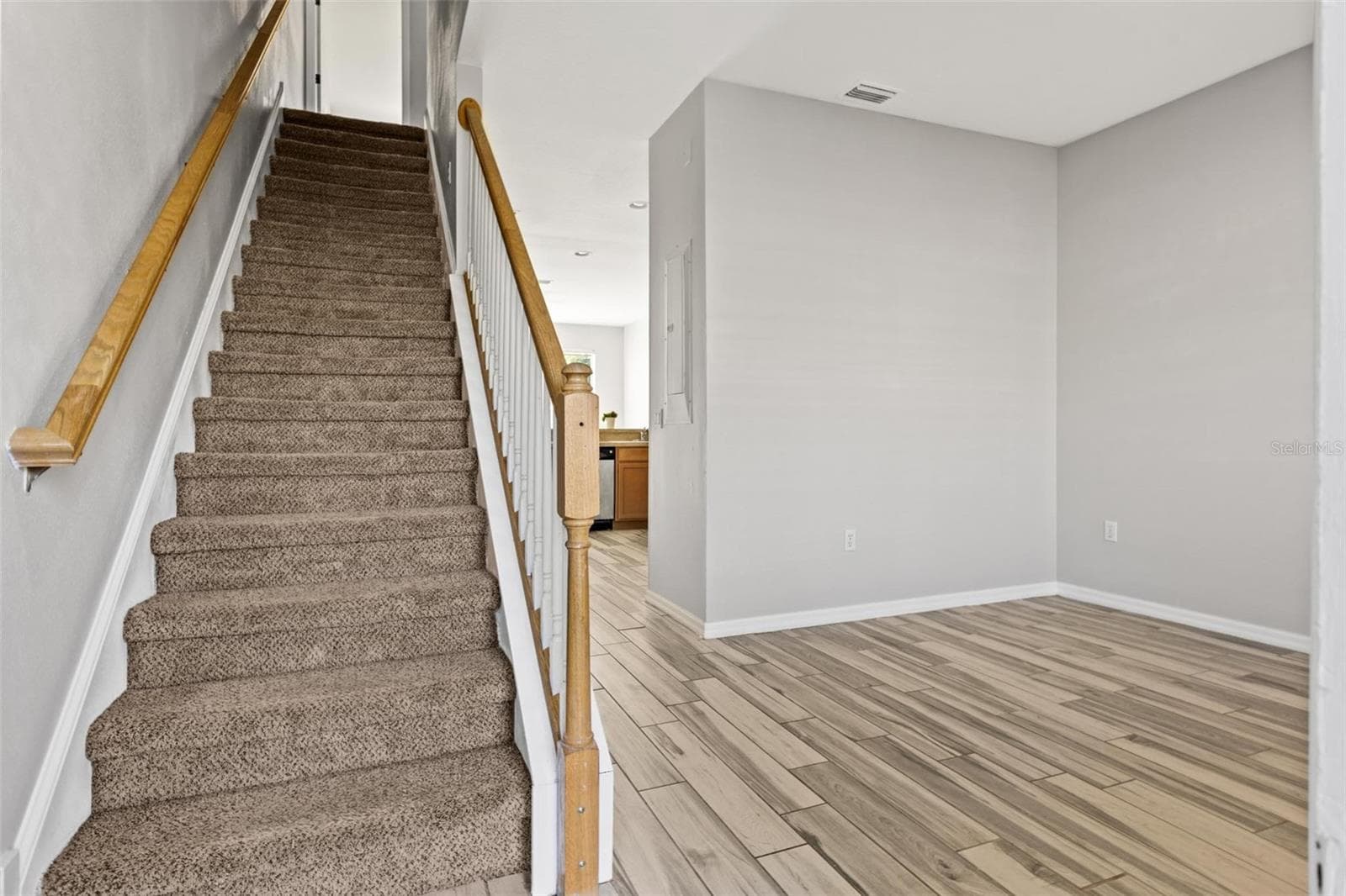 8874 Christie Dr photo 3