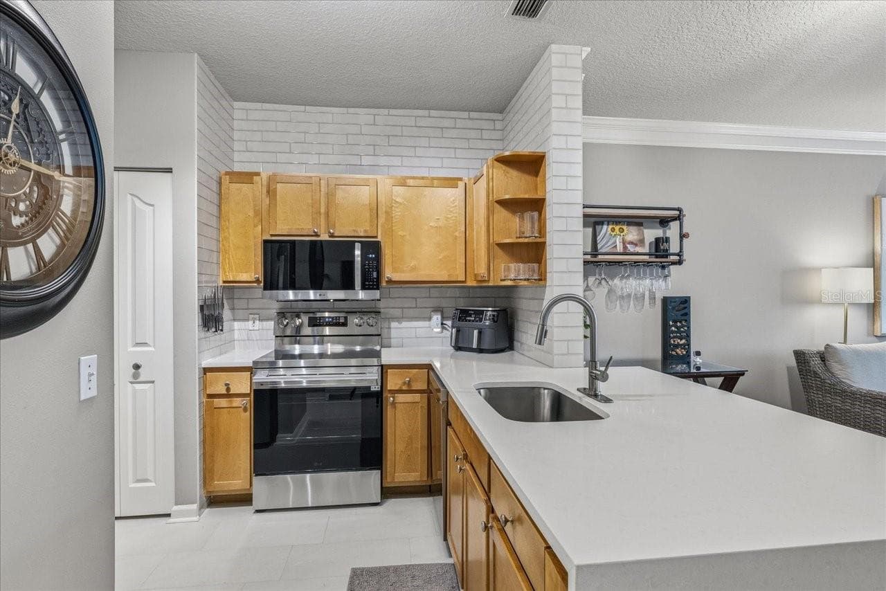 4207 S Dale Mabry Hwy #8308