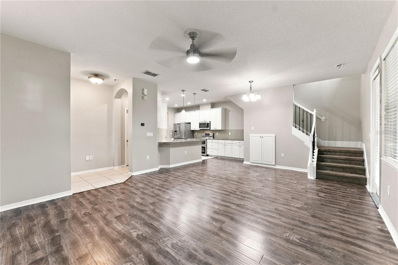 17013 Vilesta Dr photo 5