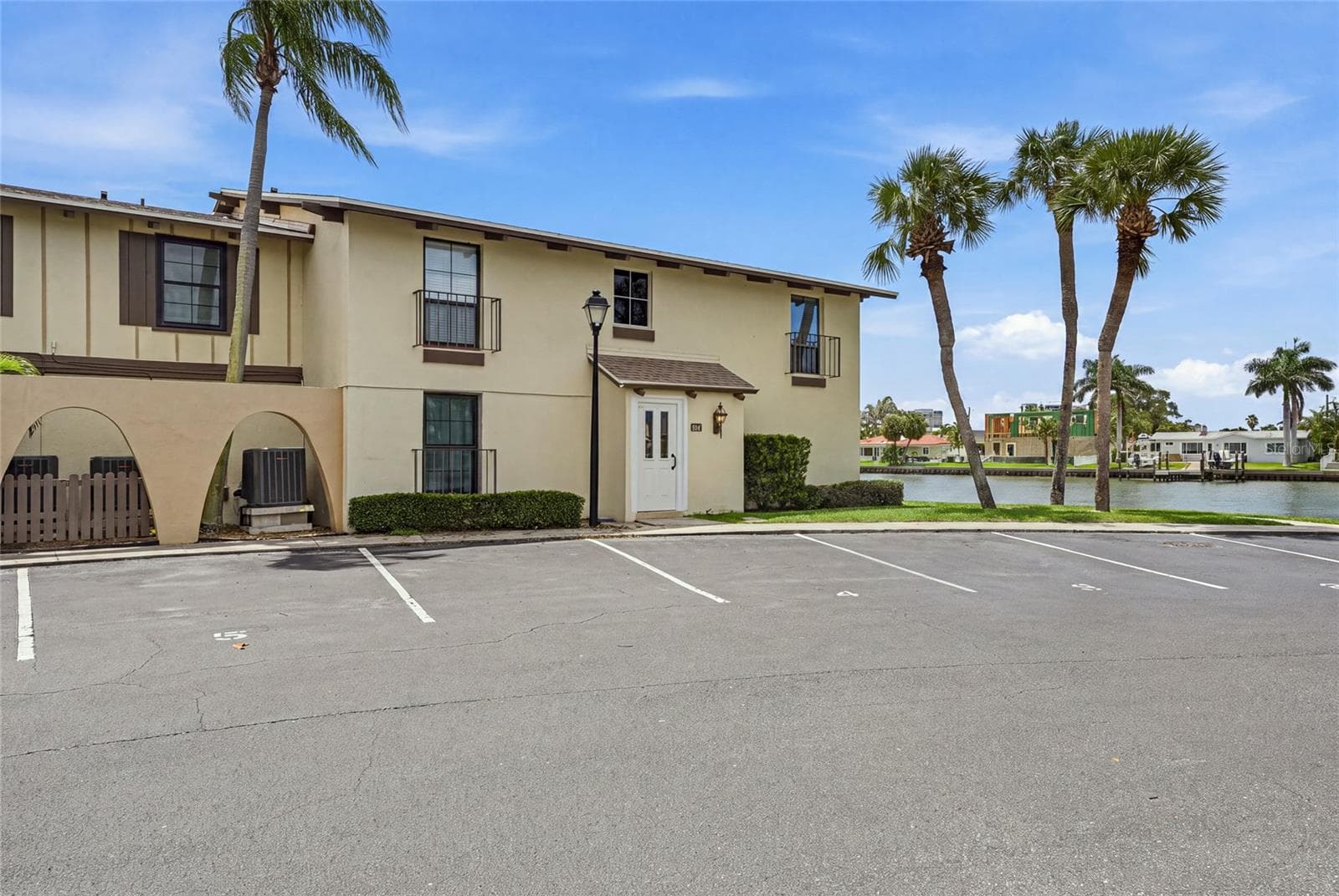 501 Plaza Seville CT #2 photo 3