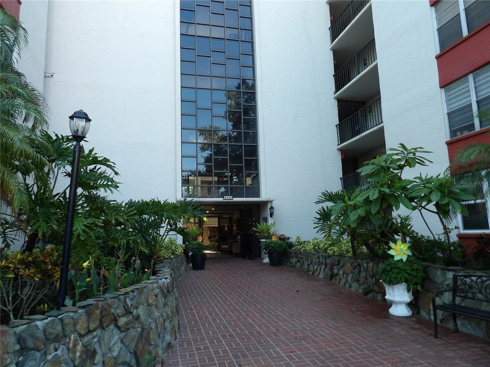 2699 Seville Blvd #802 photo 4