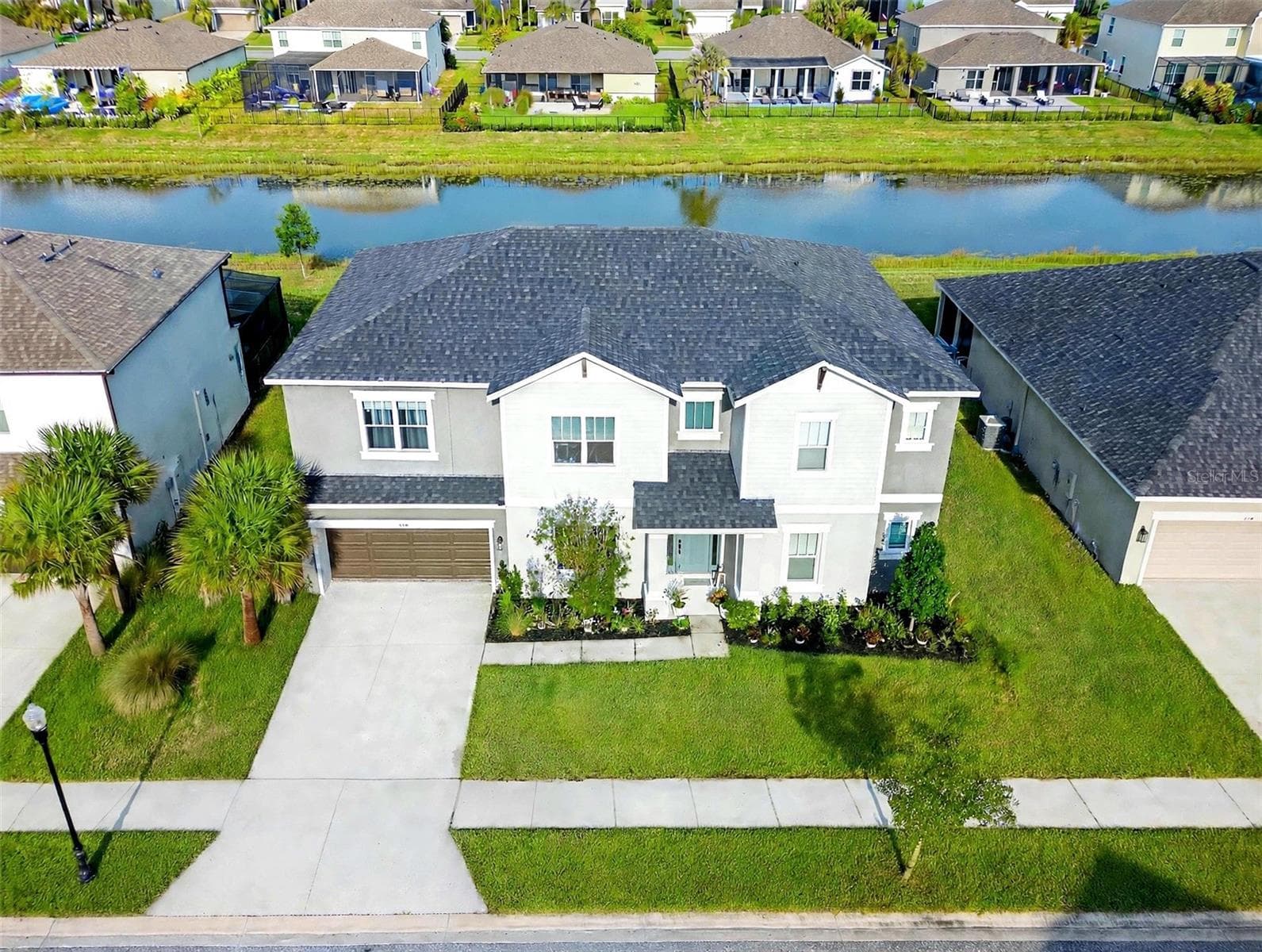 7228 Bradbury Cir