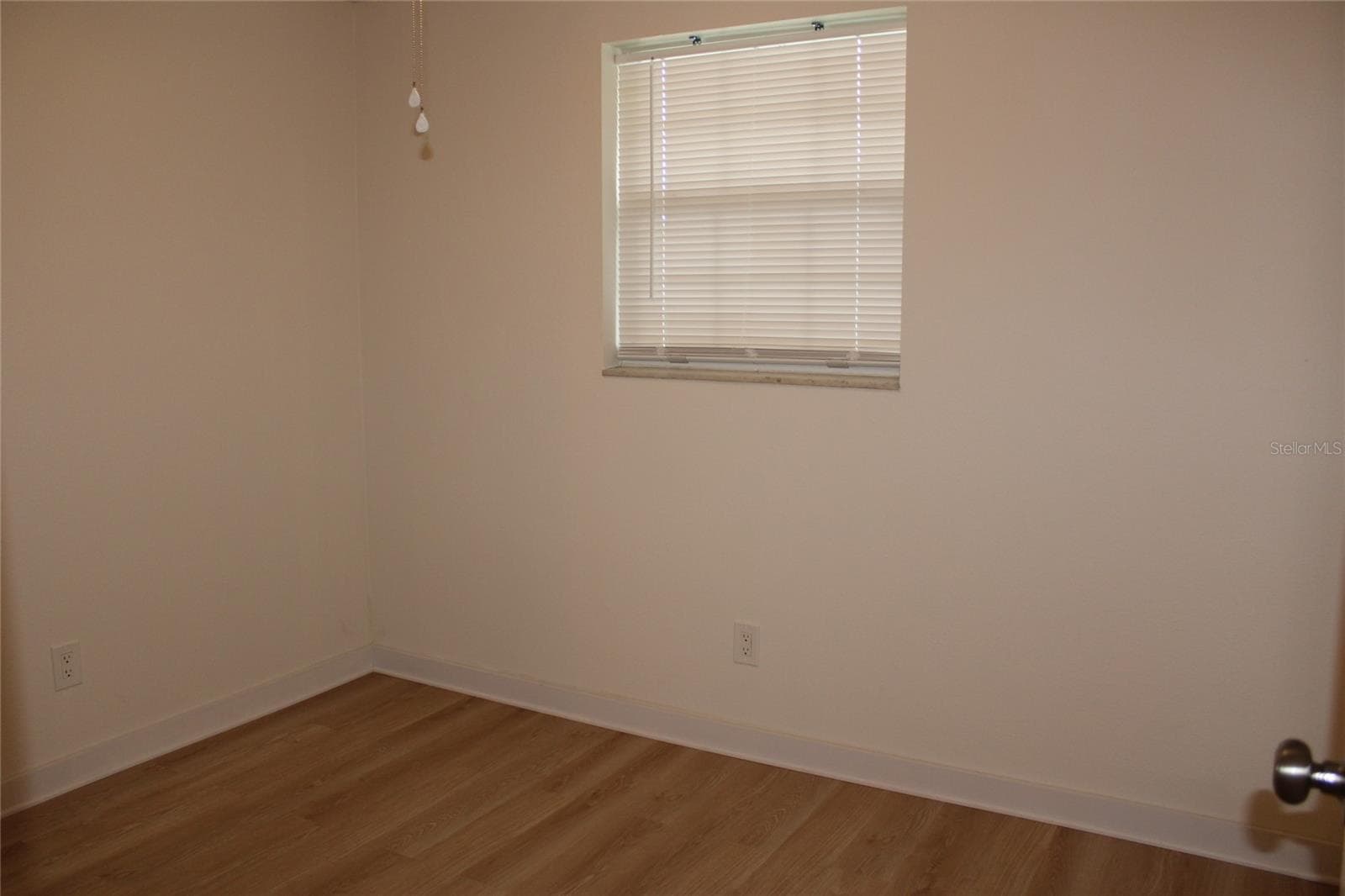 9049 Orchid Dr photo 3