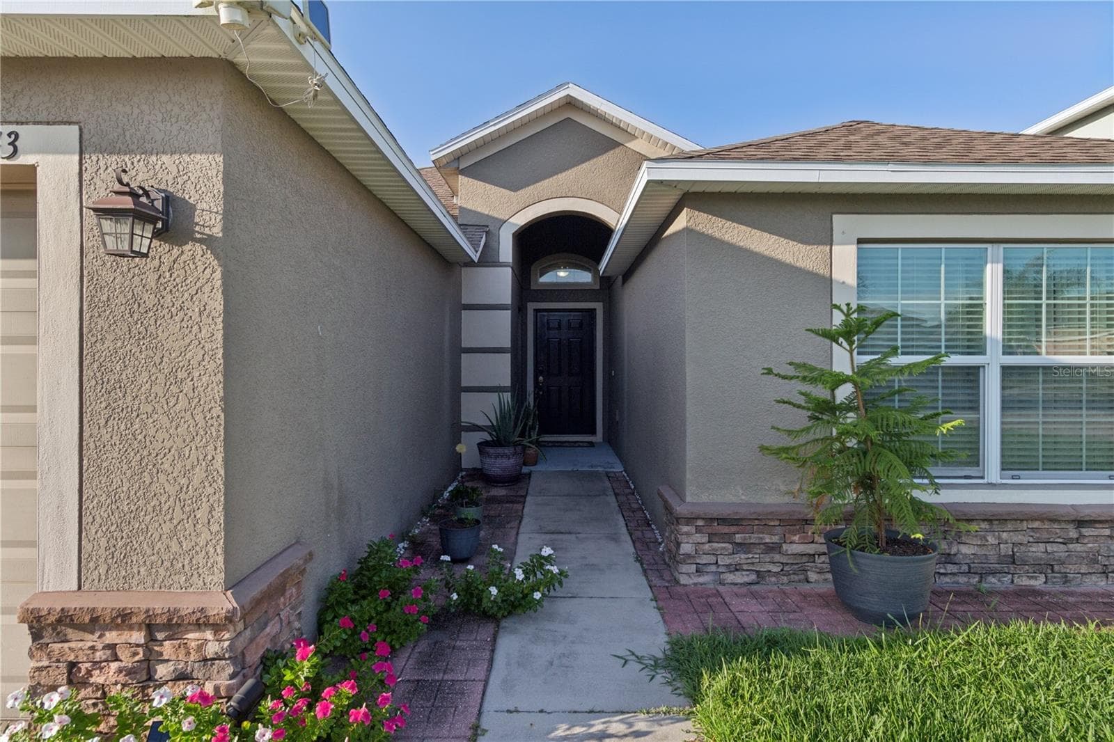 13743 Newport Shores Dr photo 4