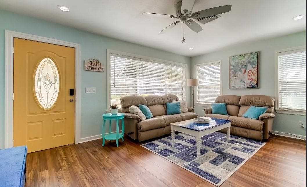 1226 Sedeeva Cir S photo 4