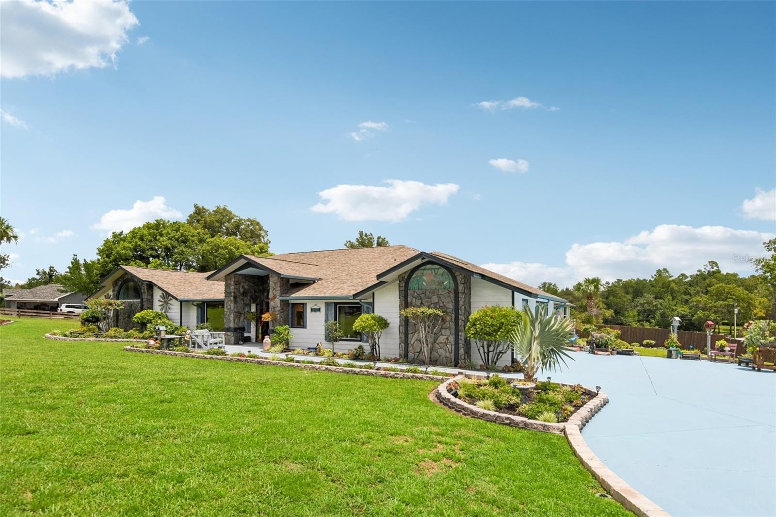 5318 Sandra Dr photo 3