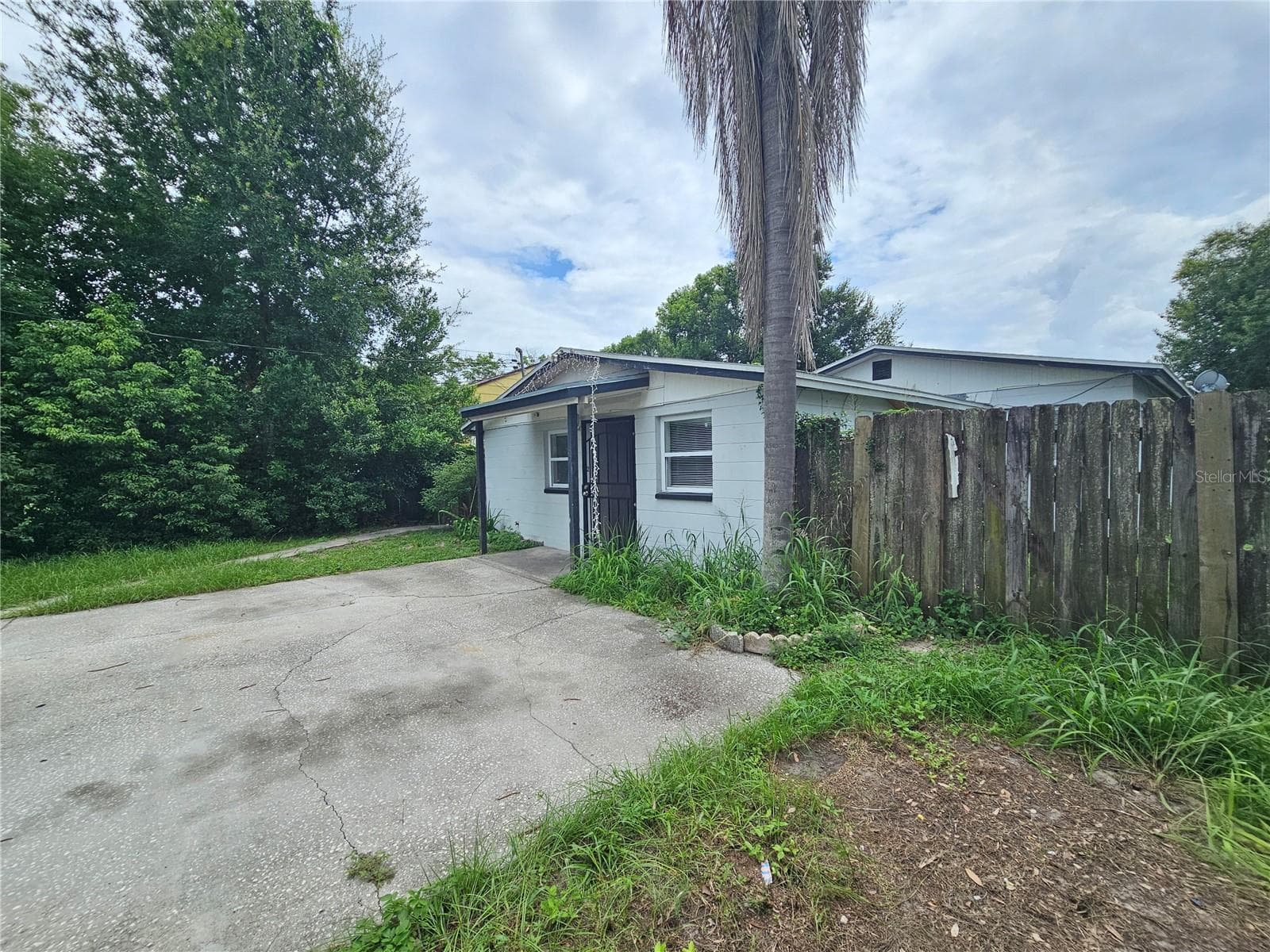 1212 W Marjorie St