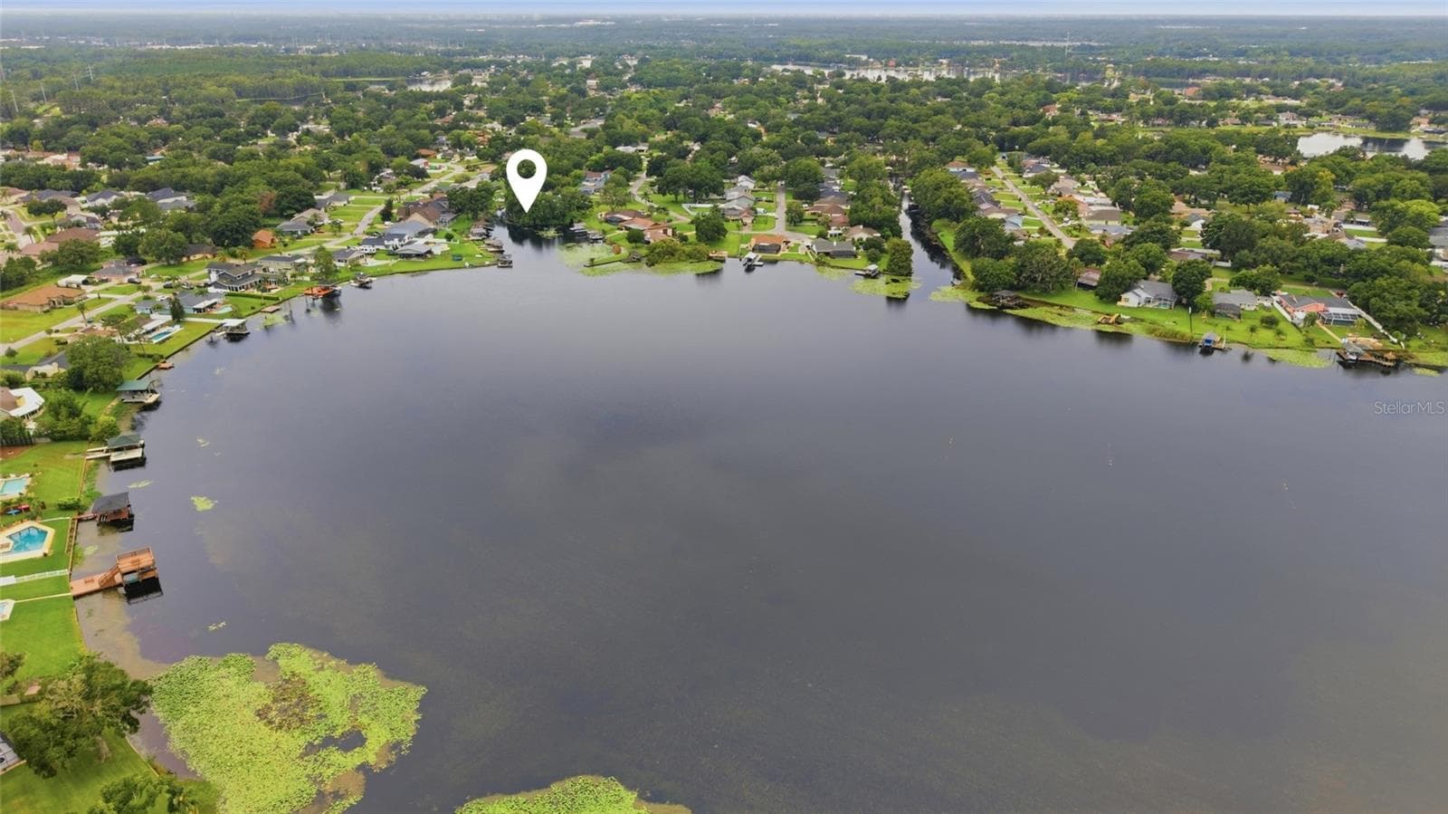 22506 Shoreside Dr photo 4