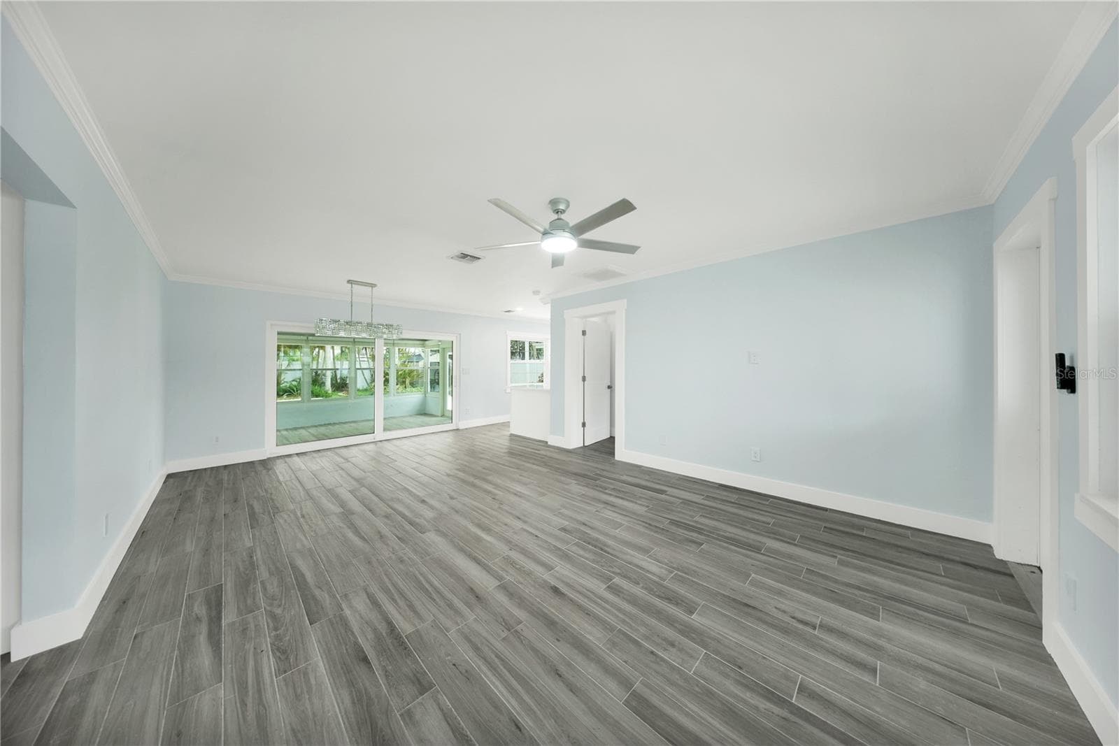 59 Kipling Plz photo 3