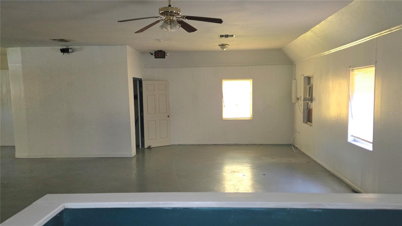 3103 E Lake Ave photo 5