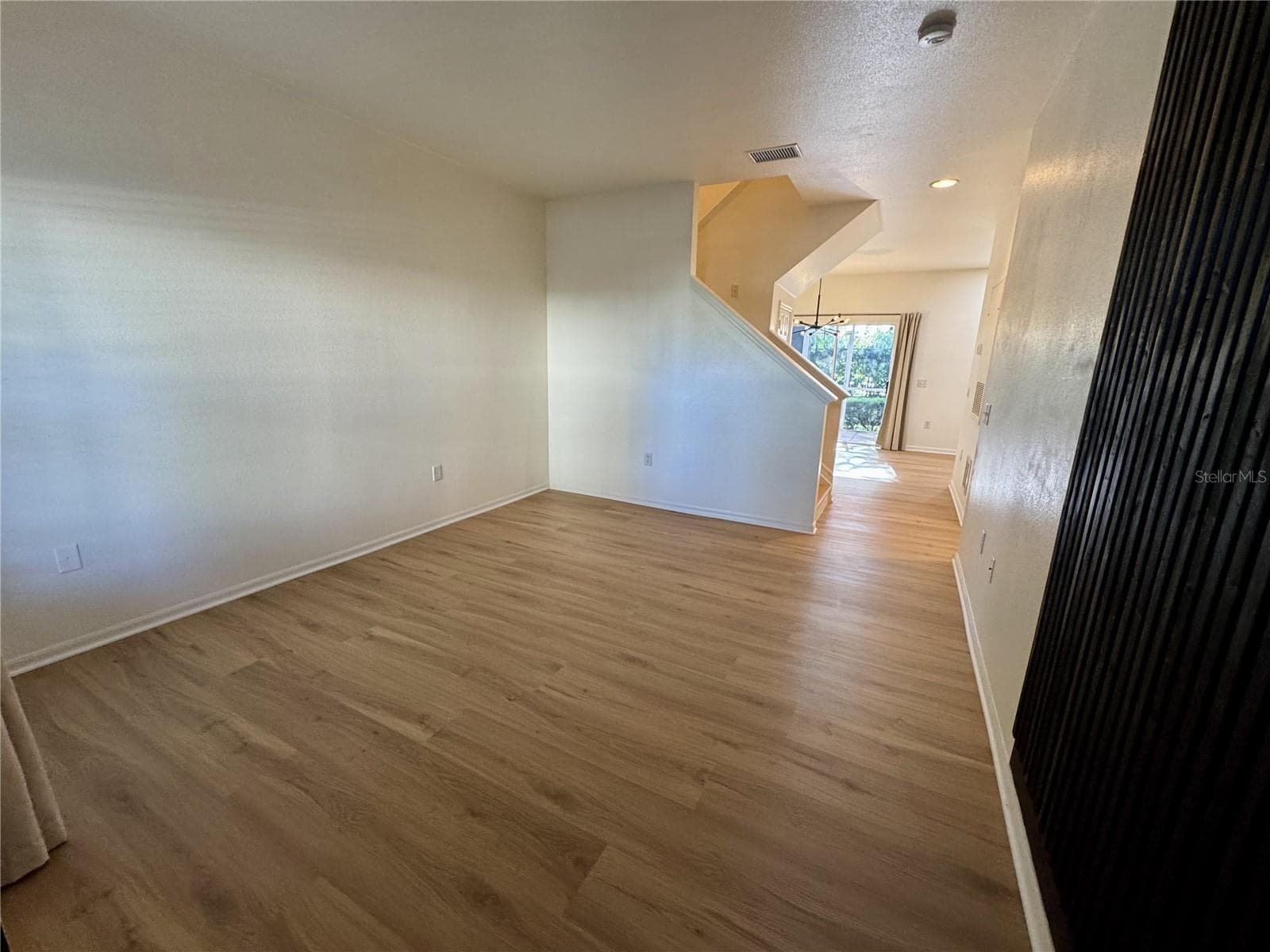 7702 Plantation Cir photo 3