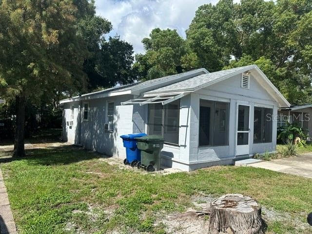 1010 Rosery Rd NW photo 5