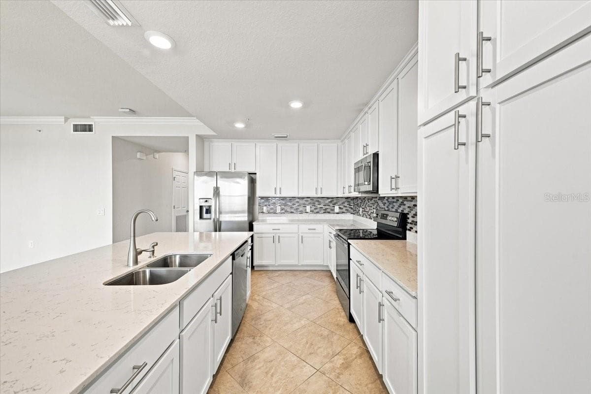 920 Tidewater Shores Loop #307 photo 5