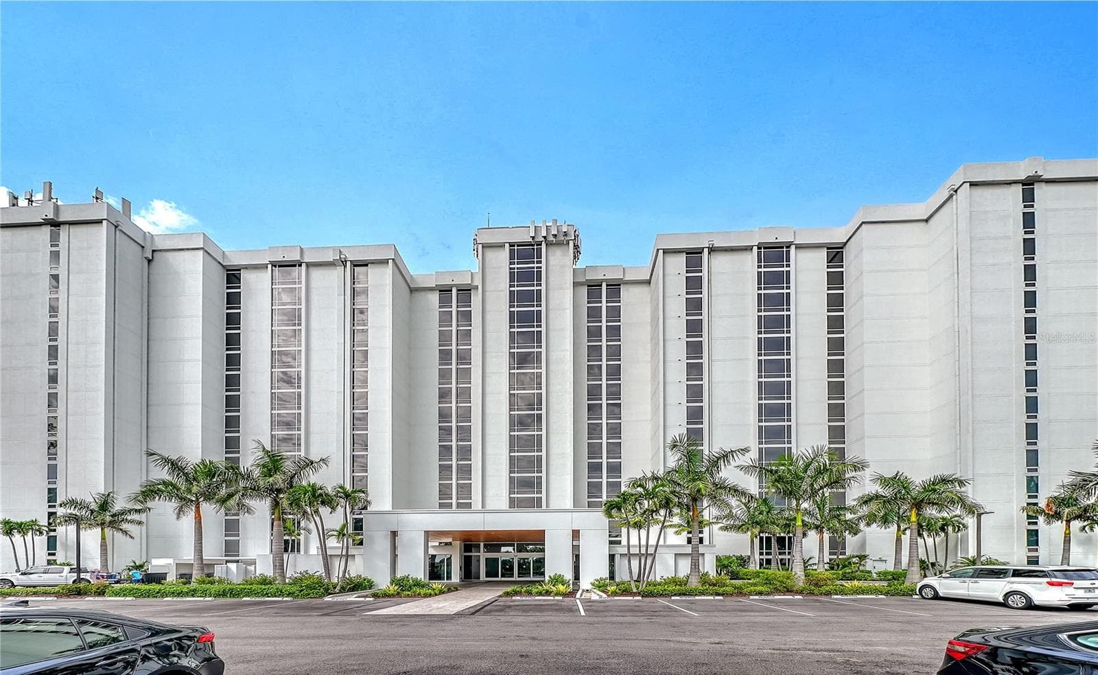 2425 Gulf Of Mexico Dr #3A photo 3