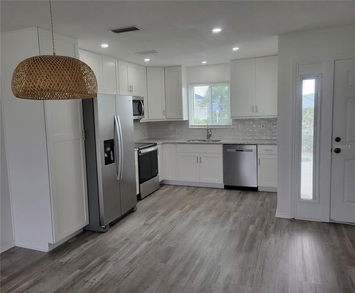 957 Sandpiper Cir #0 photo 4