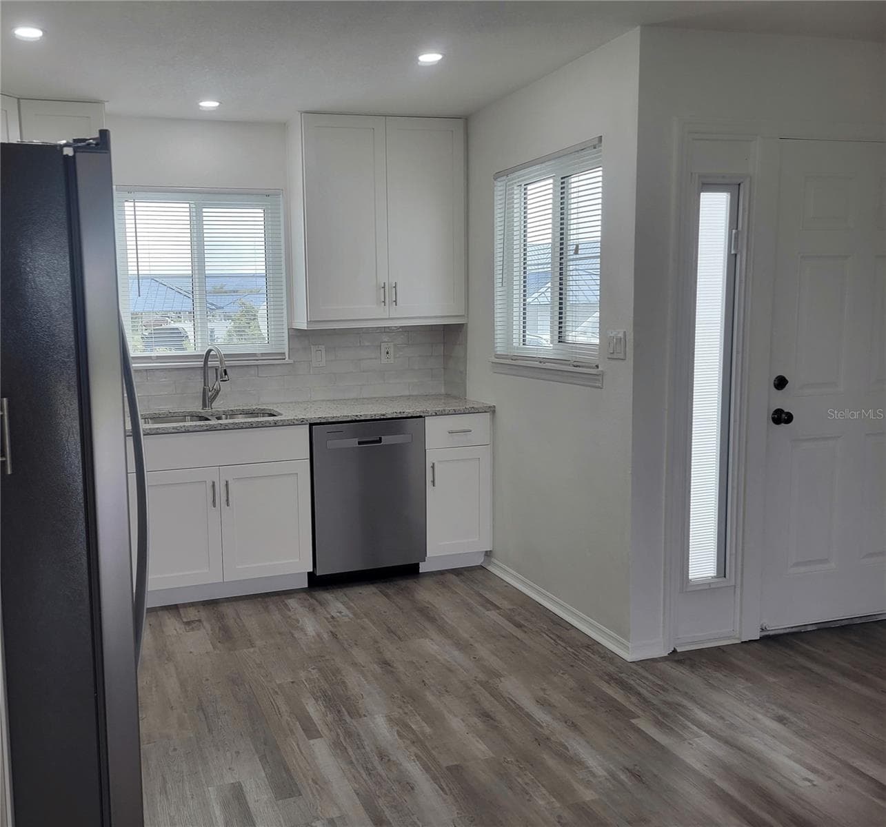 957 Sandpiper Cir #0 photo 5