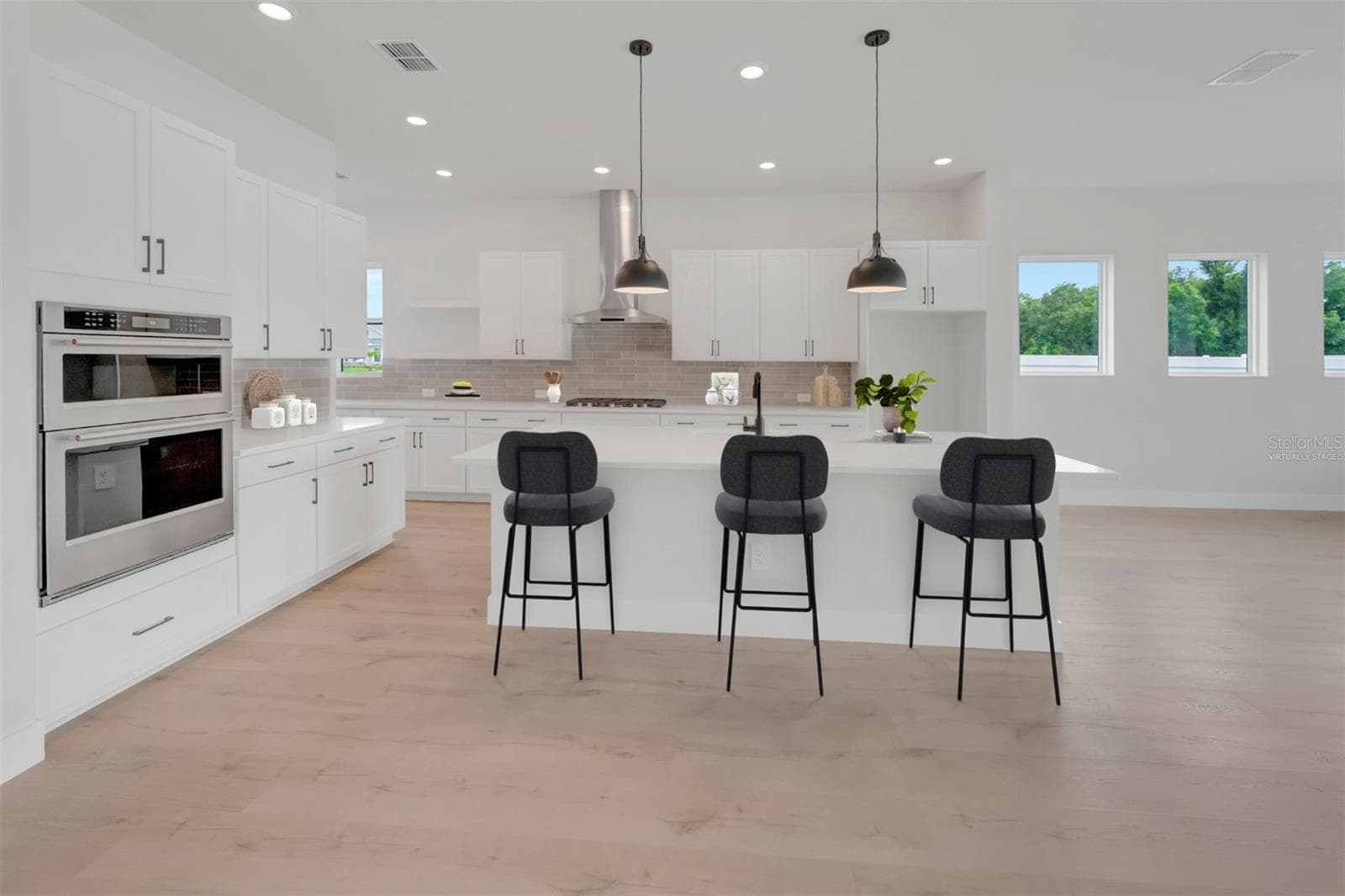 6823 Heron Meadow Dr photo 3
