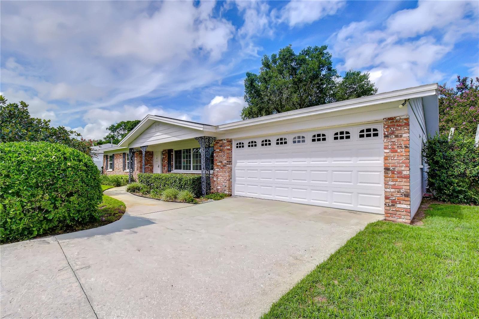 2205 Malibu Dr