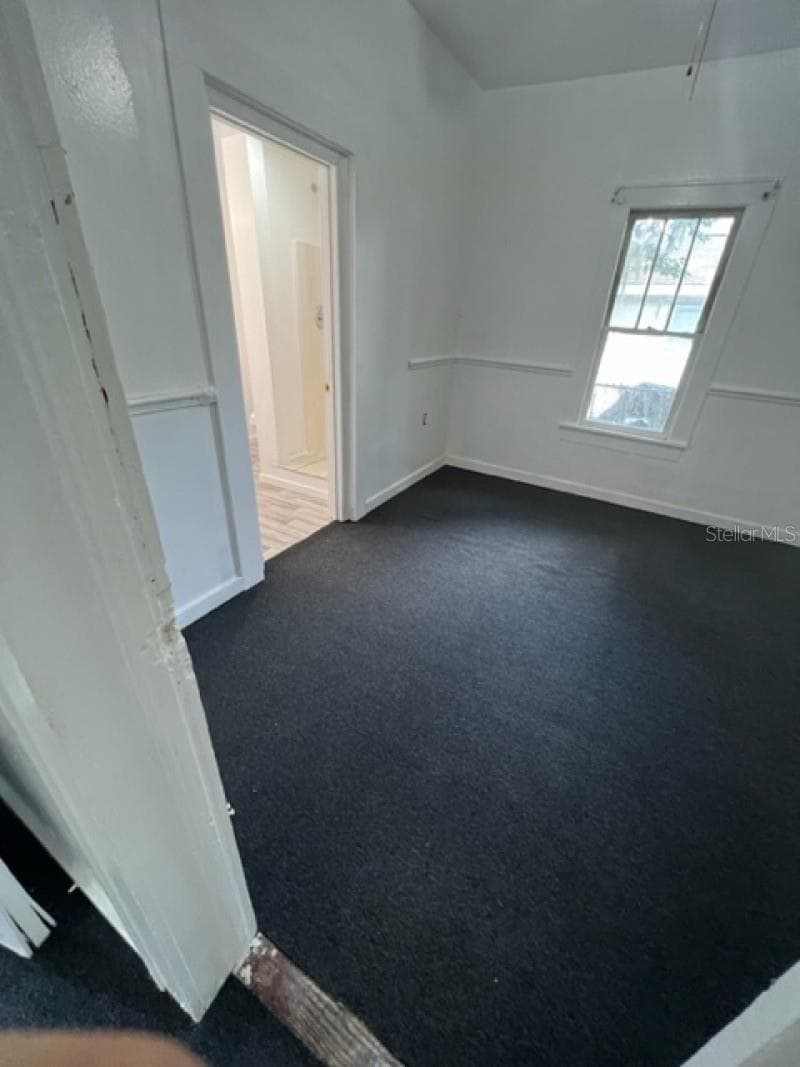 1031 N Florence Ave photo 5