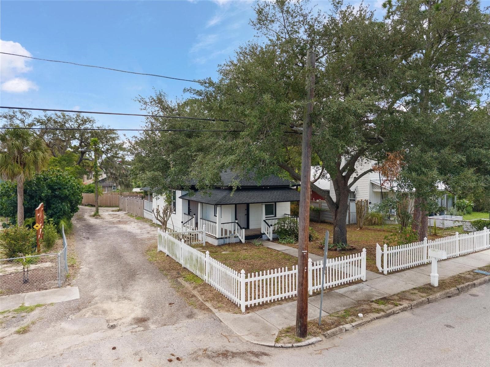 136 N Ring Ave photo 3