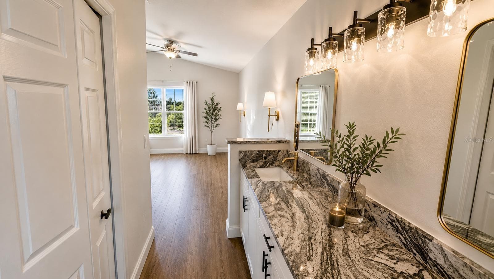 1712 Erin Brooke Dr photo 3