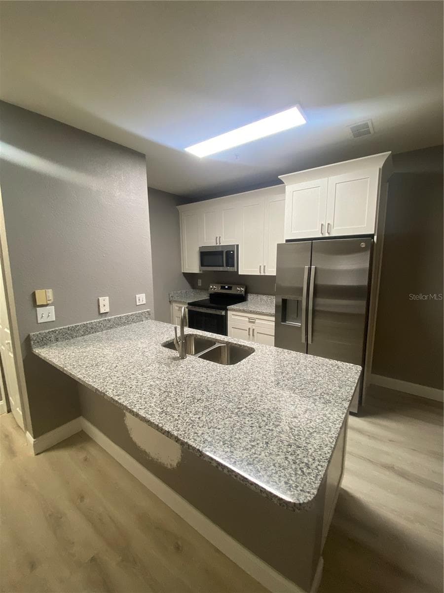 16205 Enclave Village Dr #102 photo 3