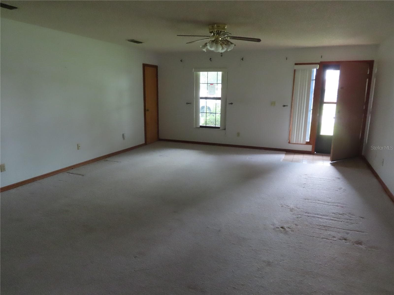 2016 Amesbury Dr photo 3