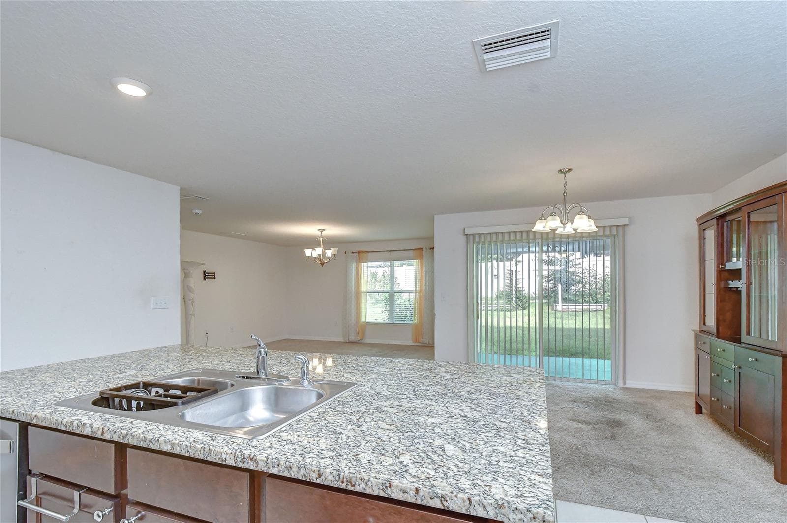 7760 Broad Pointe Dr photo 3