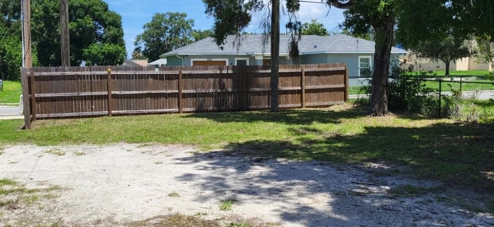 915 Seminole St photo 4