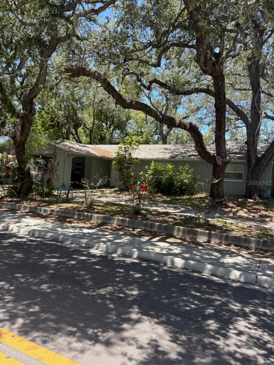 439 E Martin Luther King Jr Dr photo 3