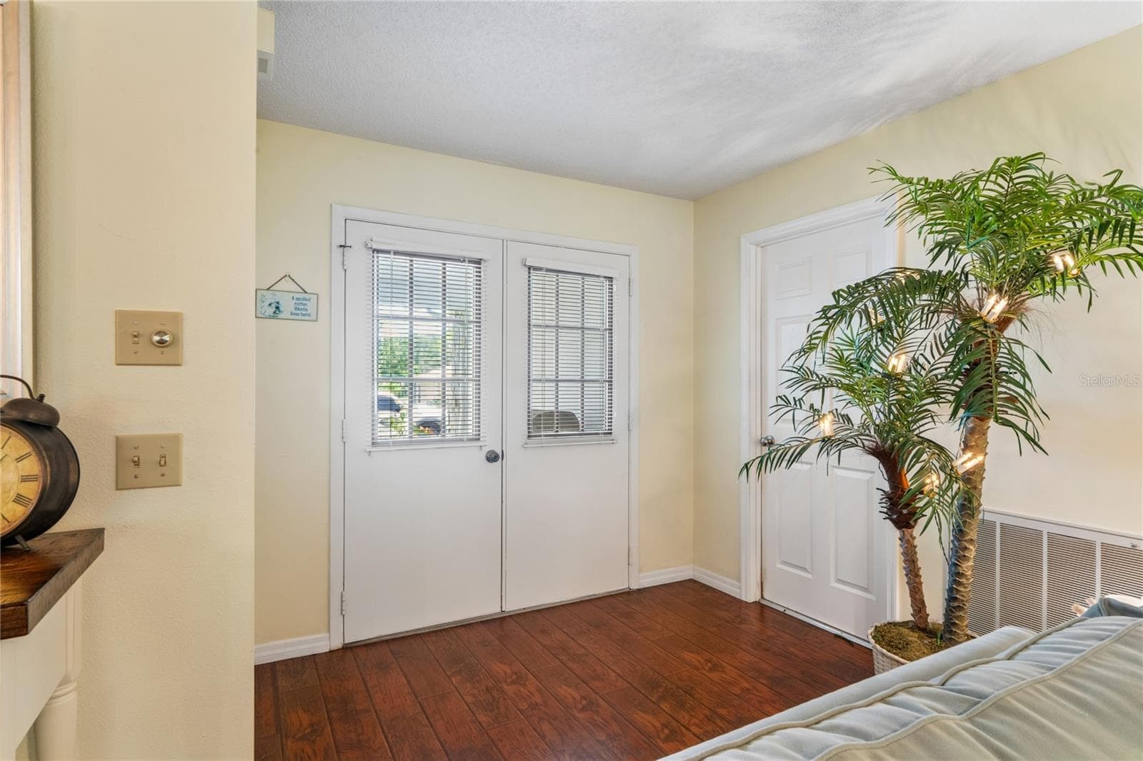2328 Palm Springs CT photo 4
