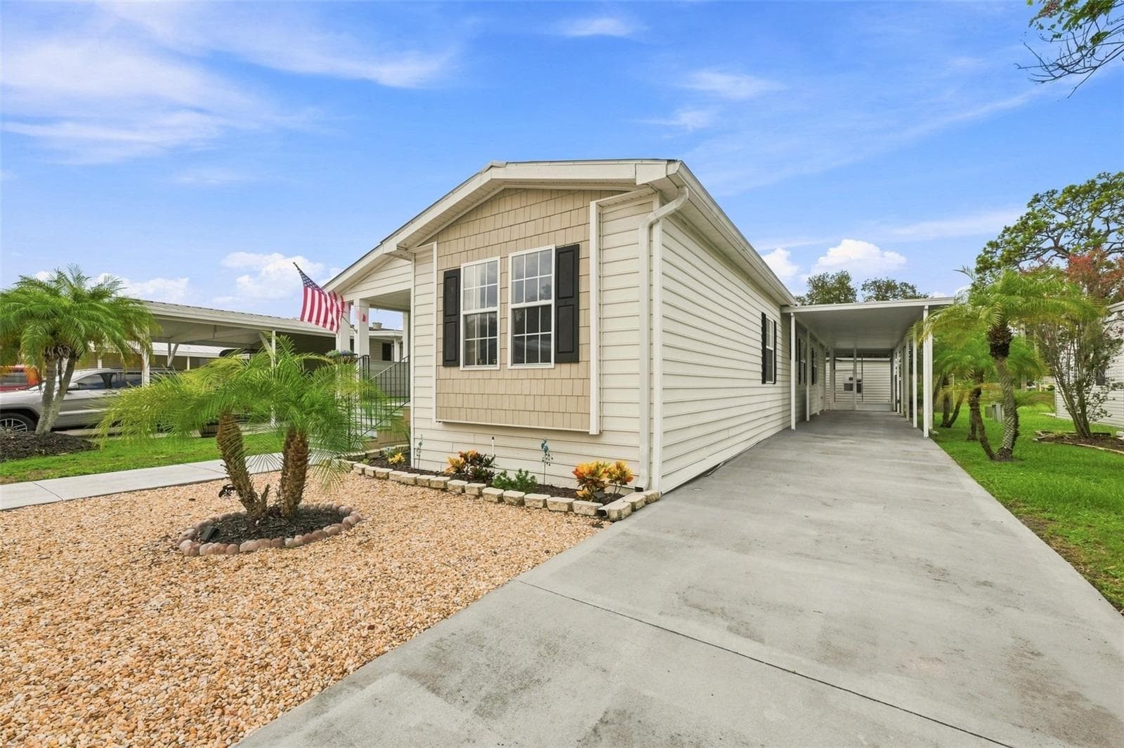 8329 Fantasia Park Way photo 3